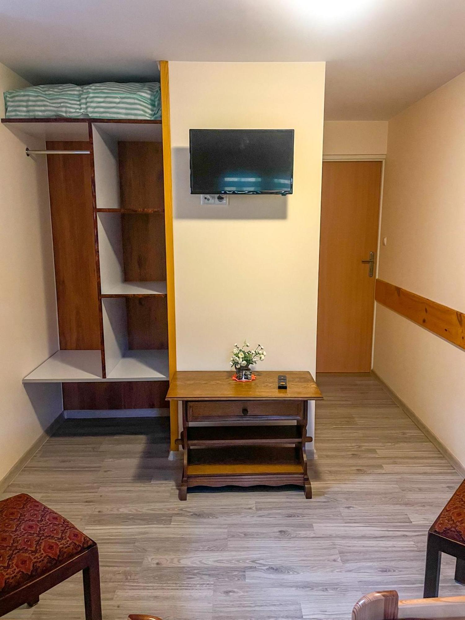Koniczynka Hotell Ściegny Exteriör bild